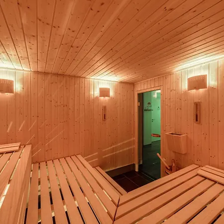 Herr Brummer - Stilvolles 3-zimmer-apartment Mit Balkon & Sauna Apartment *