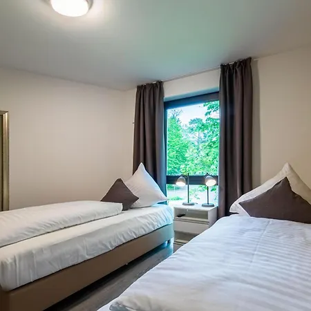 Herr Brummer - Stilvolles 3-zimmer-apartment Mit Balkon & Sauna *