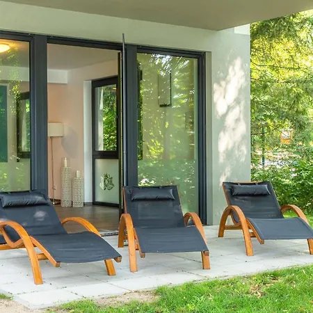 Apartment Herr Brummer - Stilvolles 3-zimmer-apartment Mit Balkon & Sauna Krakow am See
